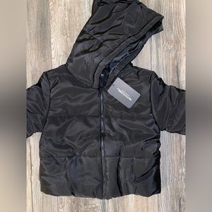 NWT Pretty Little Thing hooded puffer jacket black US size 2